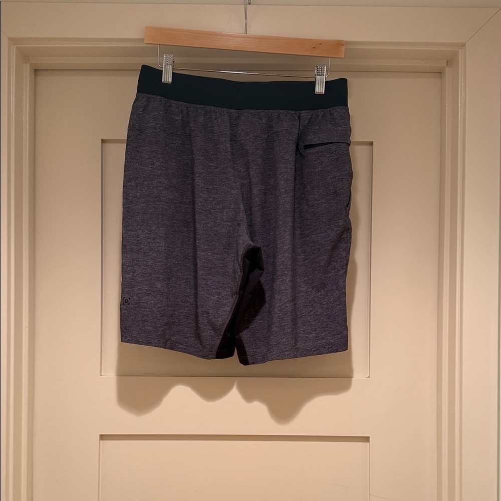 Lululemon Men’s Gray Athletic Shorts Medium 9” Inseam Unlined Gym Training - Picture 4 of 7